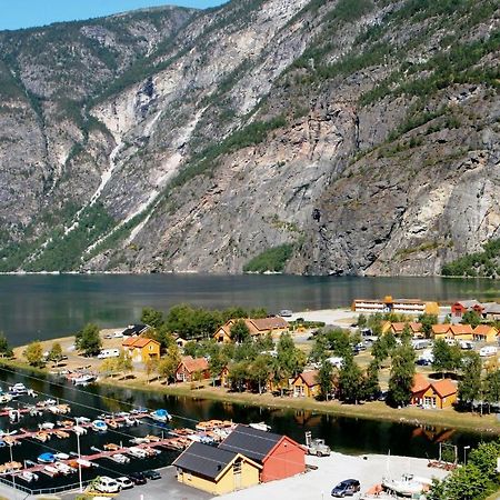 Laerdal Ferie- Og Fritidspark Lærdalsøyri Exteriör bild