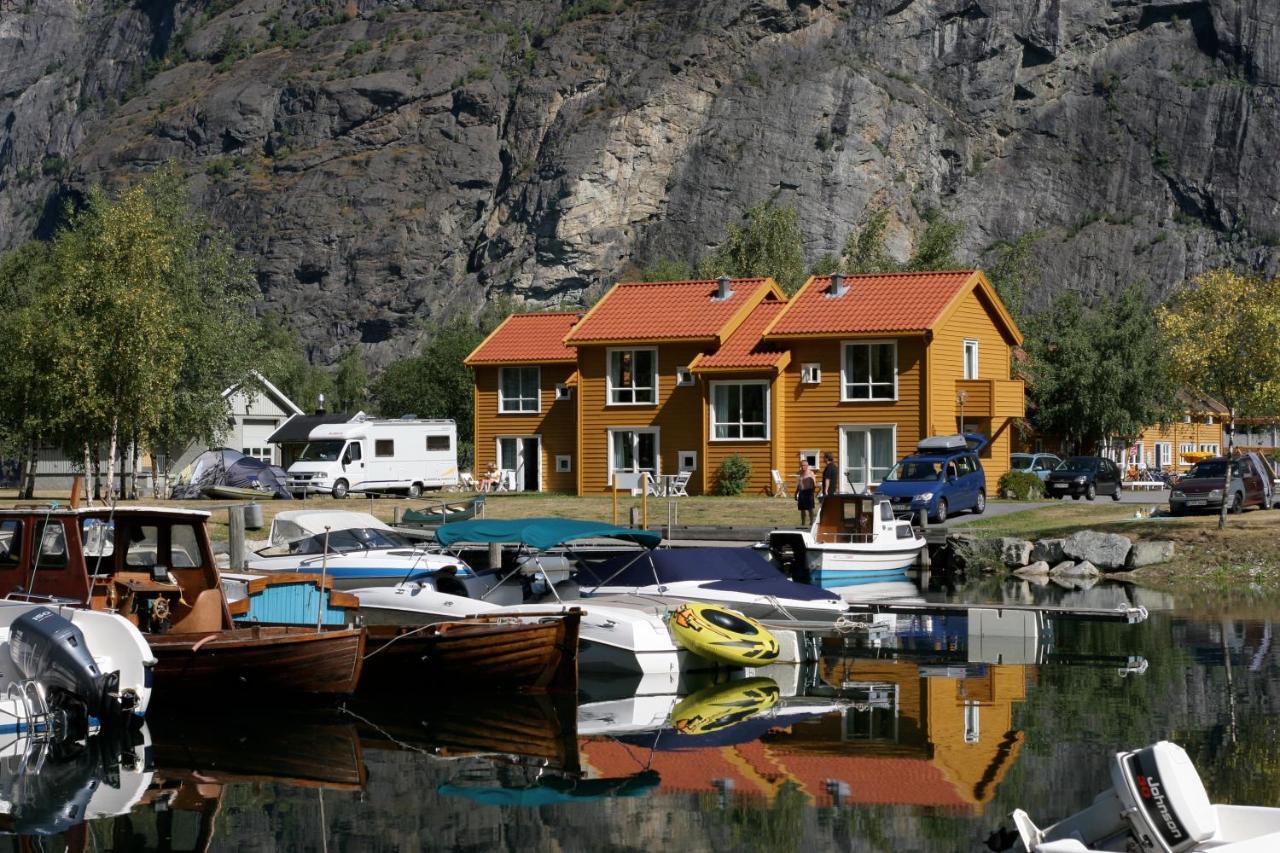 Laerdal Ferie- Og Fritidspark Lærdalsøyri Exteriör bild