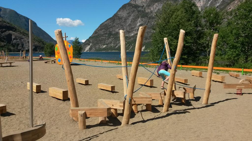 Laerdal Ferie- Og Fritidspark Lærdalsøyri Exteriör bild