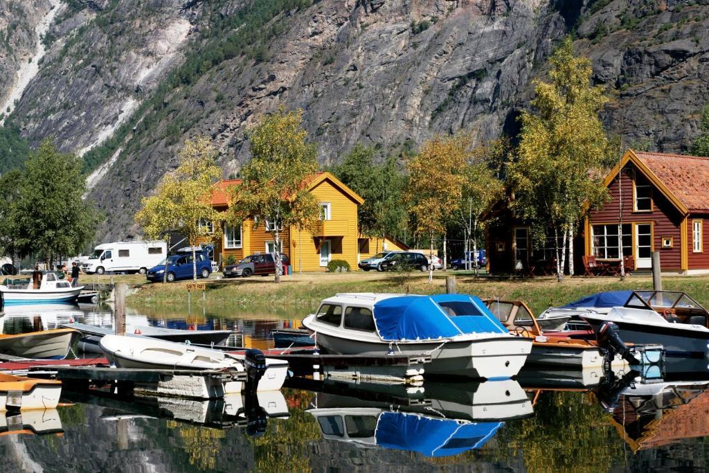 Laerdal Ferie- Og Fritidspark Lærdalsøyri Exteriör bild