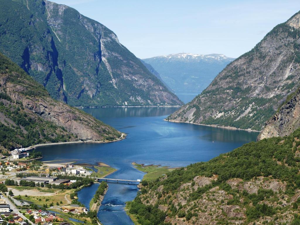 Laerdal Ferie- Og Fritidspark Lærdalsøyri Exteriör bild